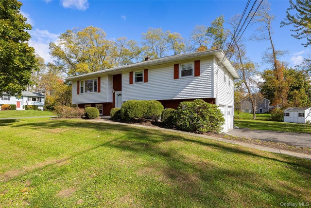 13 Chestnut Street, Red Hook