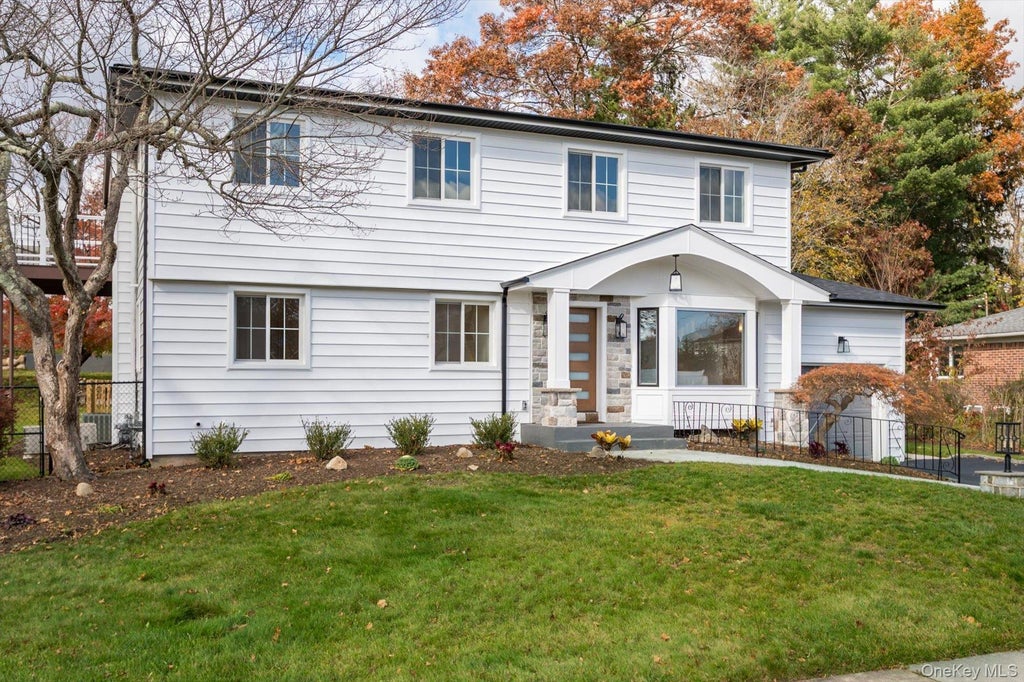 134 Forest Drive, Jericho