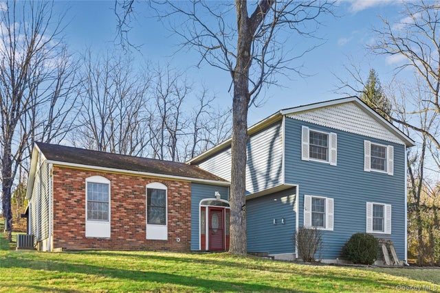 Photo of Listing #936384