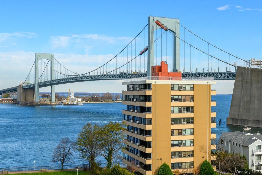 166-26 Powells Cove Boulevard # 9a, Beechhurst