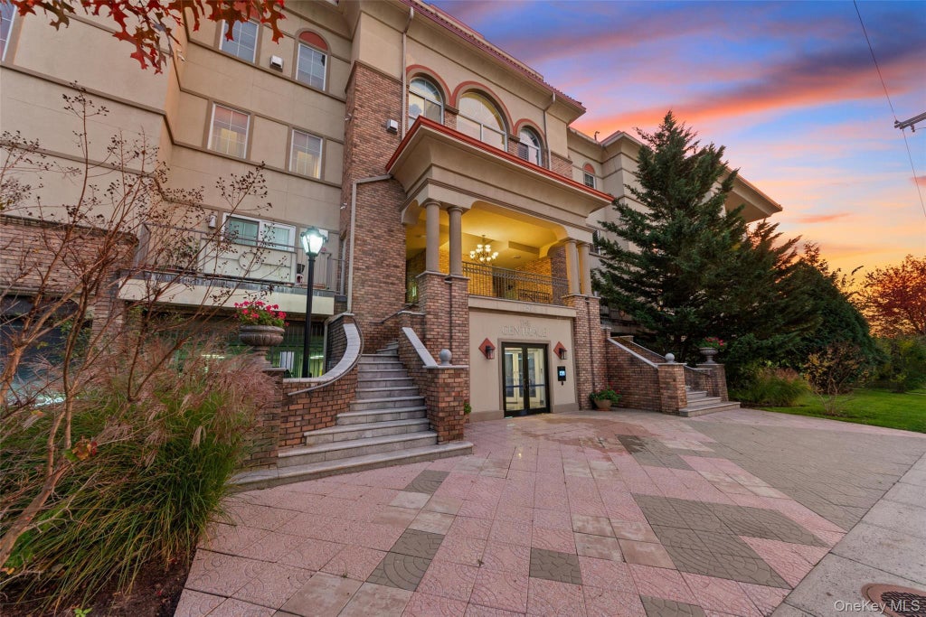 257 Central Avenue # 1h, White Plains