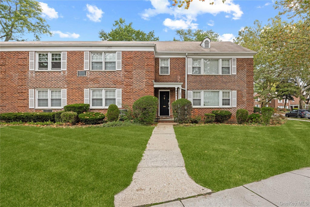 48 Lawrence Park Crescent # 48, Bronxville