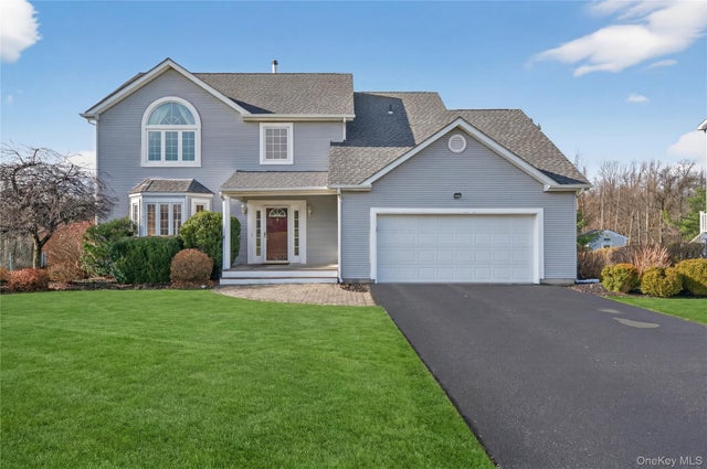 15 Aquarius Street, Monroe