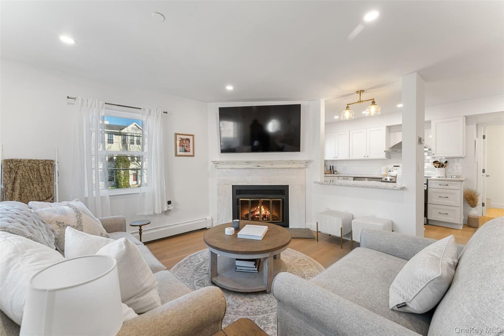 36 Greenridge Avenue # 302, White Plains