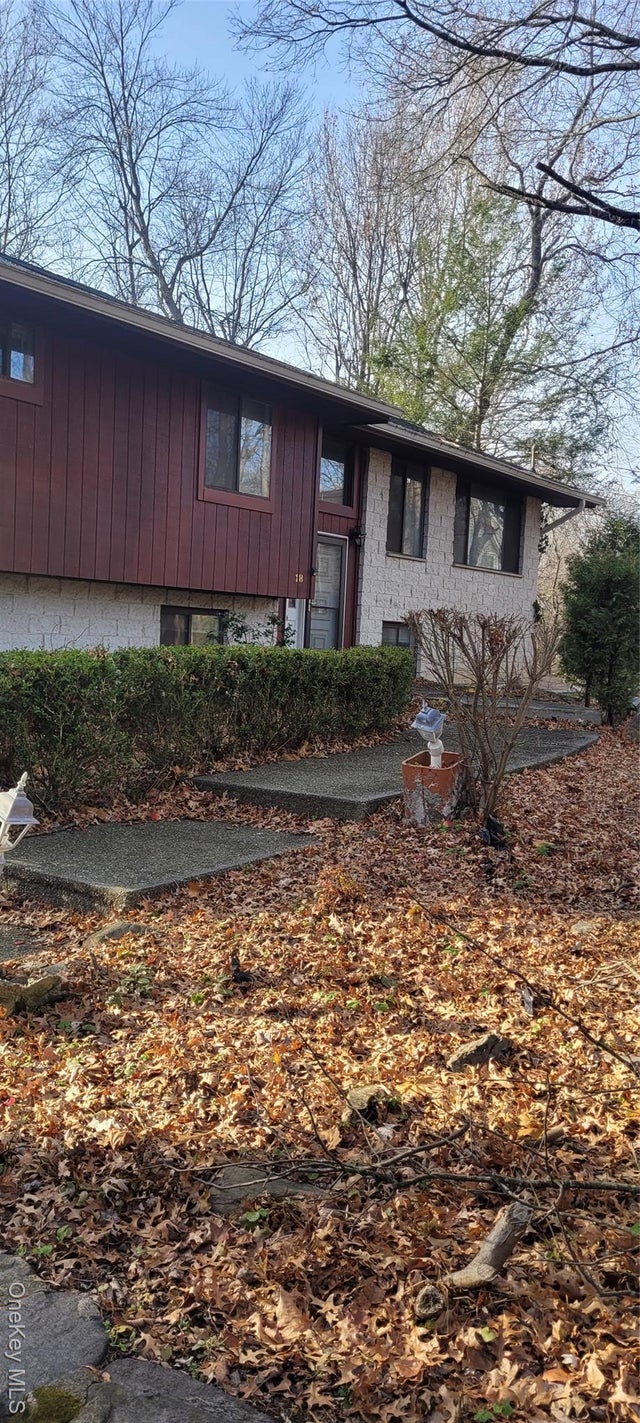 18 Kent Road, Wappingers Falls