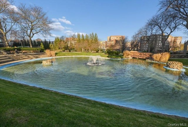 Photo of Listing #940252