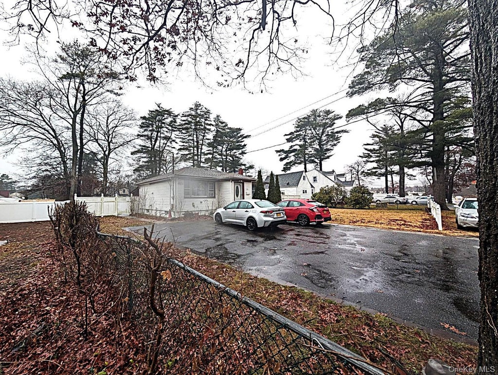 132 8th Street, Brentwood