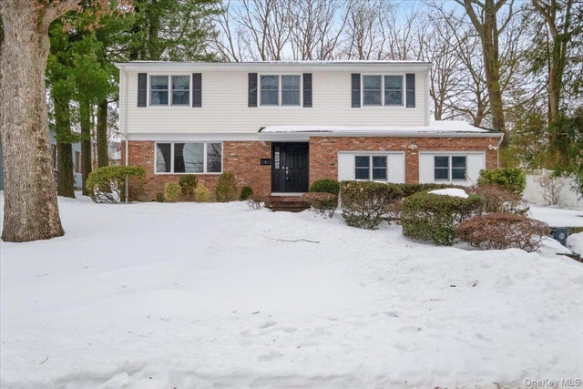 9 Tanglewood Road, Scarsdale