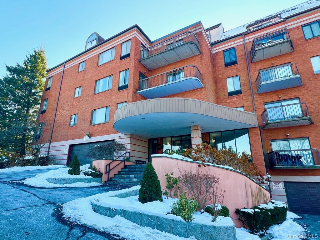 24 Ray Place # 1-4, Scarsdale