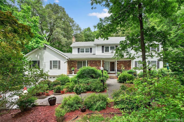 72 Peddler Hill Road, Monroe