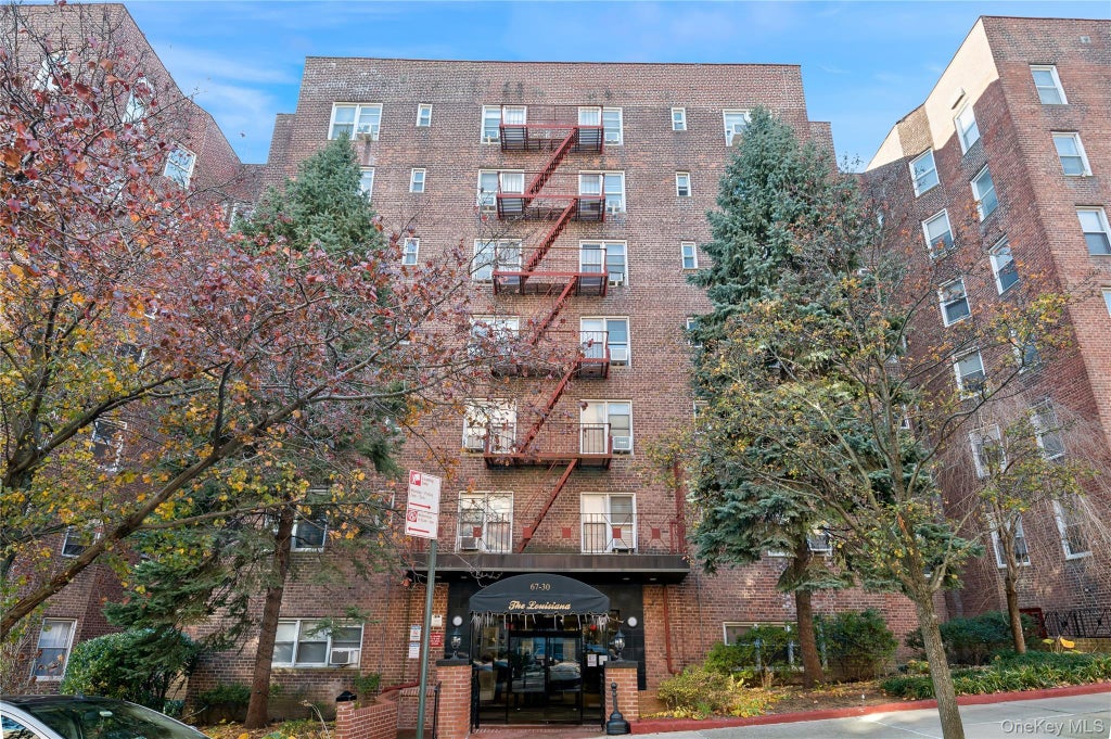 67-30 Clyde Street # 7k, Forest Hills