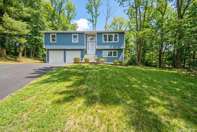 204 Dahlia Drive, Mahopac