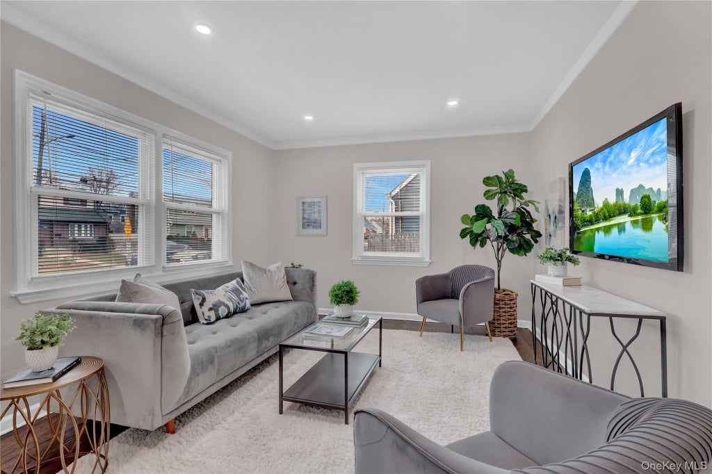 781 Union Drive, Uniondale