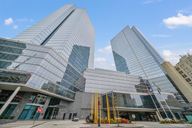 1 Renaissance Square # 15e, White Plains