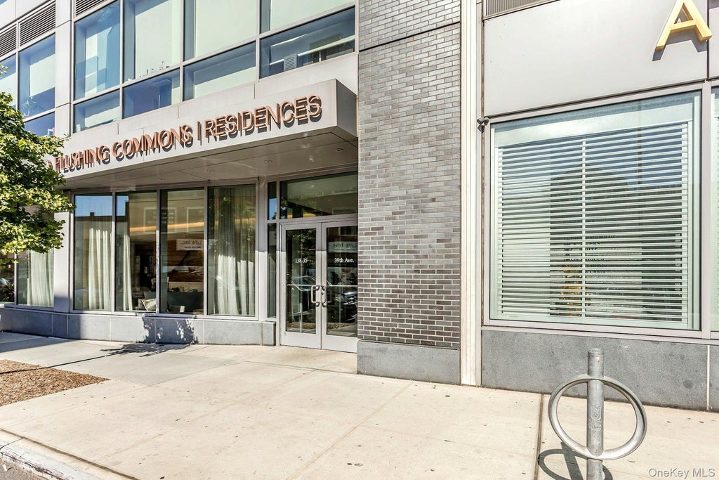 138-35 39th Avenue # 14m, Flushing