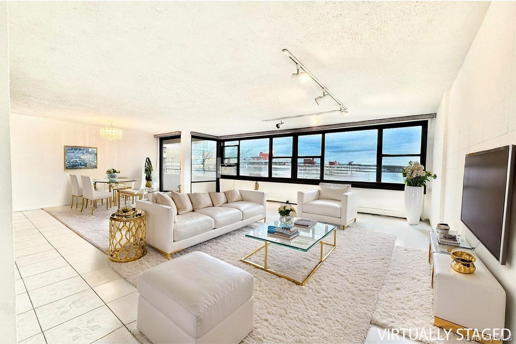 162-40 9 Avenue # 7a, Beechhurst