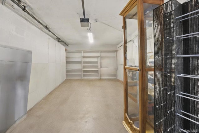 Photo of Listing #944244