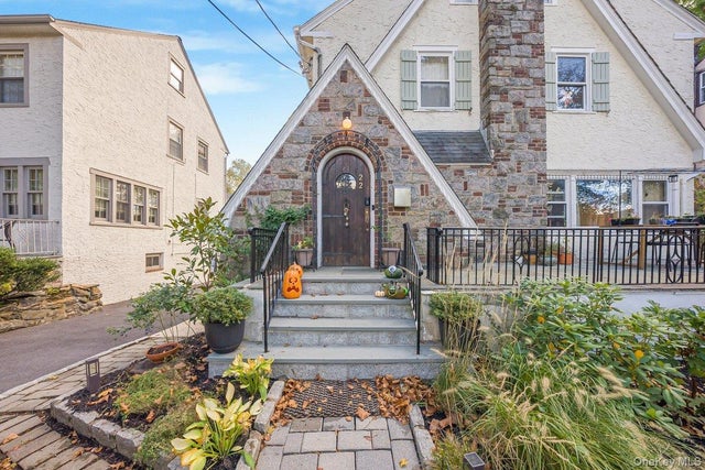 22 Palmer Avenue, Mount Vernon