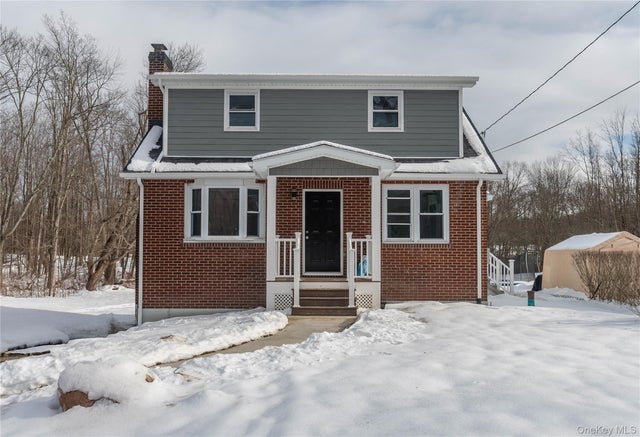 134 Old Quaker Lane, Hyde Park