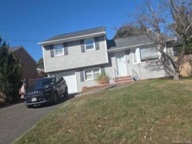 113 Wilherm Lane, West Islip