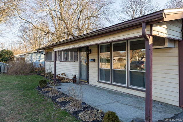 14 Princeton Street, Red Hook