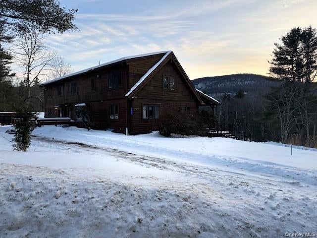 5597 Red Hill Road, Claryville