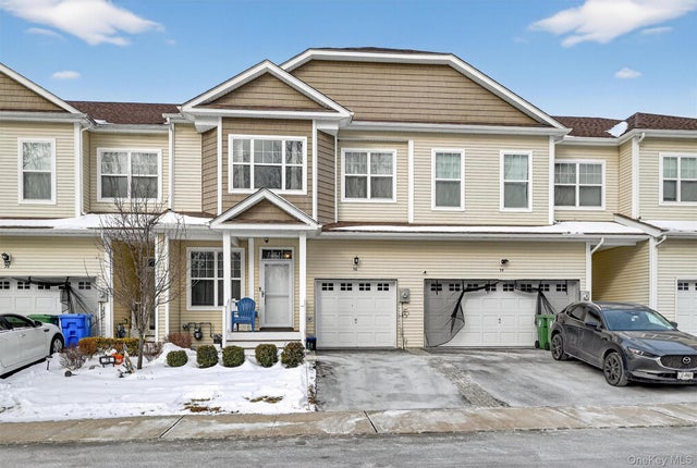 76 Magnolia Park Road, Middletown