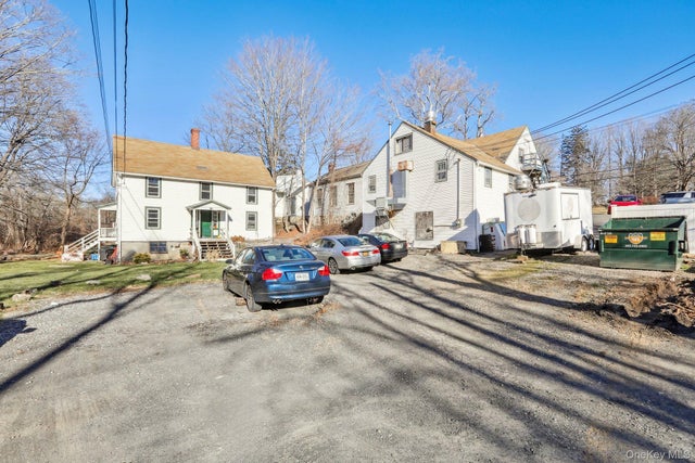 114 Spring Street, South Salem