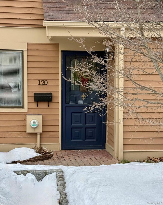 120 Brush Hollow Crescent, Rye Brook