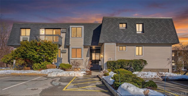 Photo of Listing #949879