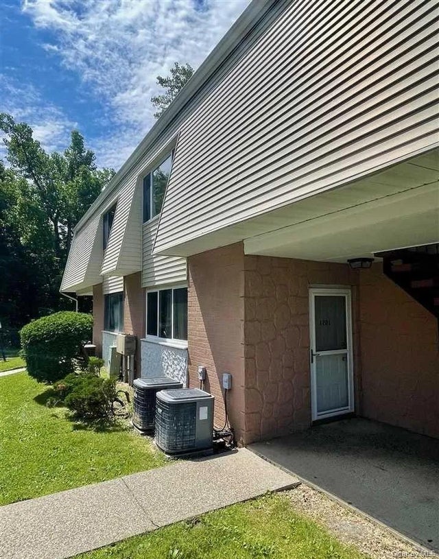 1201 Mcintosh Place # 12a, Newburgh