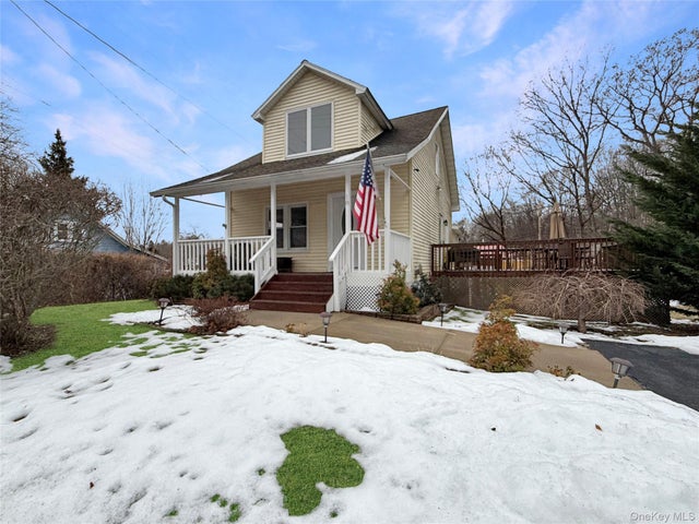 18 Grove Street, Highland