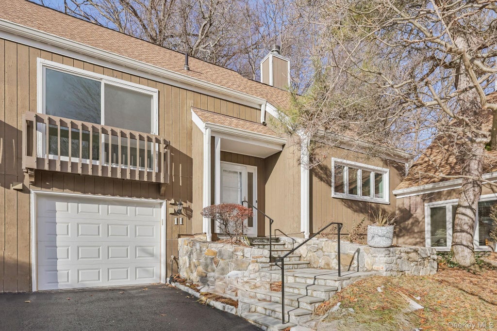 11 Pondview Close, Chappaqua