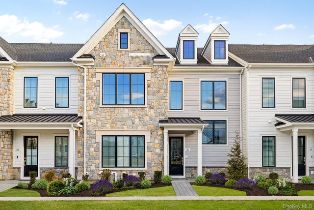 26 Wallace Way, Chappaqua