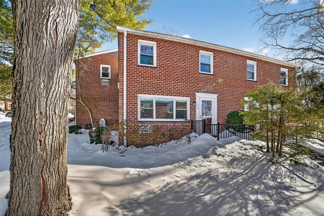 42 Charter Circle # 42, Ossining