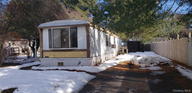 112 Cambridge Cirlcle, Loch Sheldrake