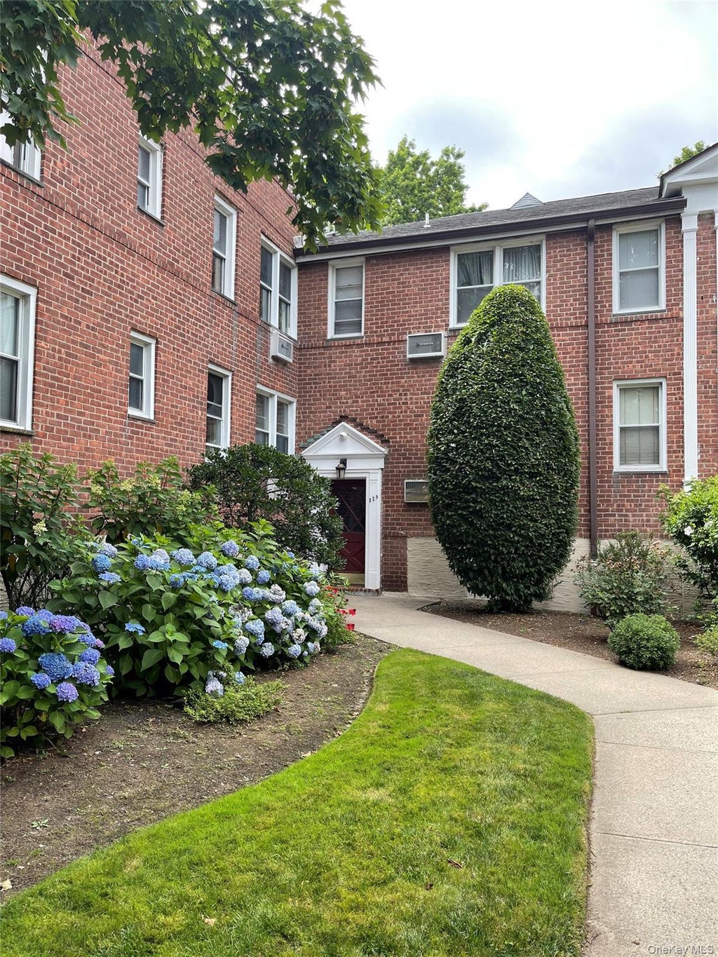 329 Palmer Terrace # 1b, Mamaroneck