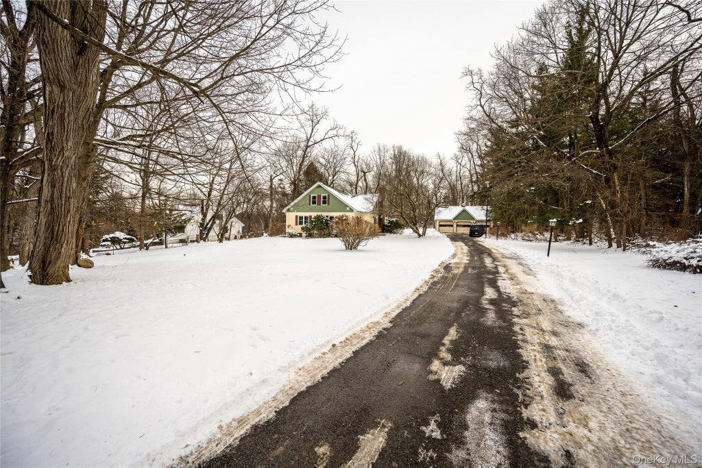 47 Stormytown Road, Ossining