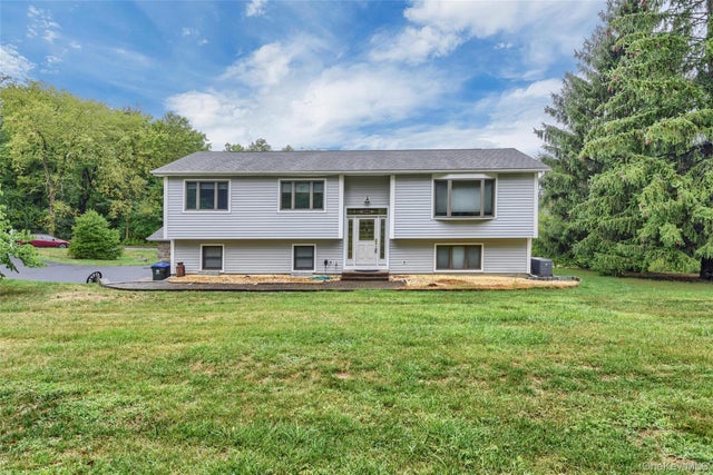 6 Emily Lane, Monroe