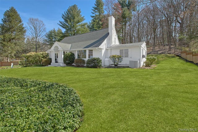 636 Quaker Road, Chappaqua