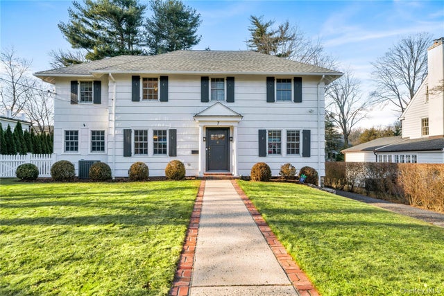 7 Putnam Road, Scarsdale
