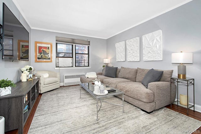 142 Garth Road # #2m, Scarsdale