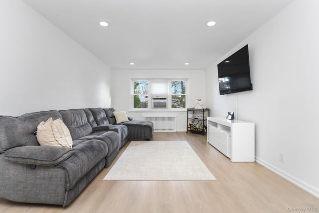 450 Pelham Road # 1c, New Rochelle