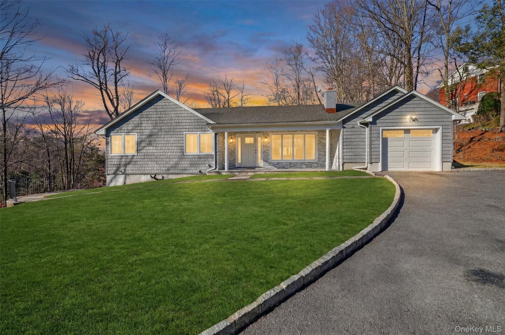 200 S Bedford Road, Chappaqua