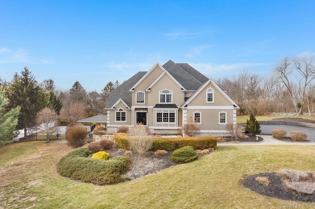 5 Madonna Drive, Lagrangeville