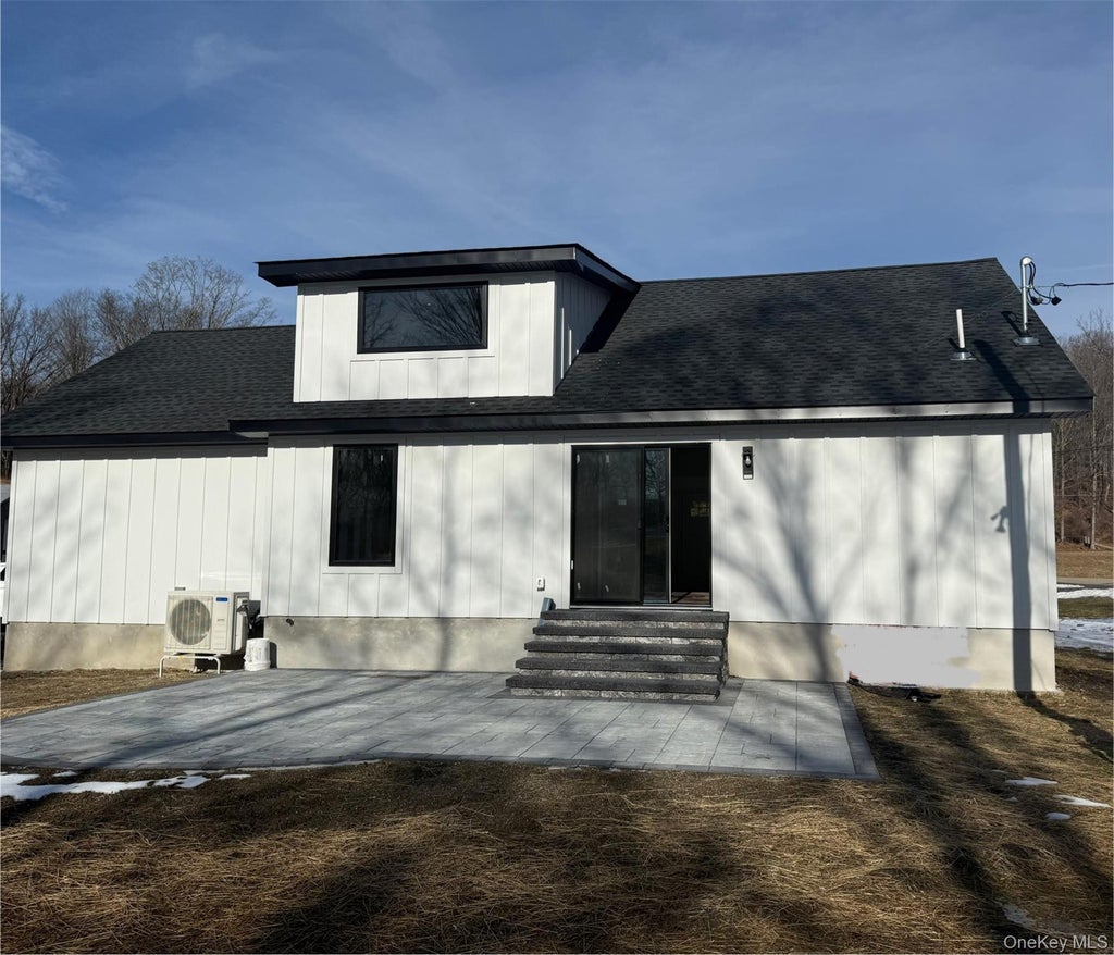 119 Bakertown Road, Accord