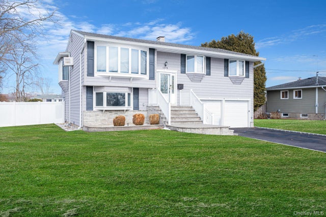 Photo of Listing #955486