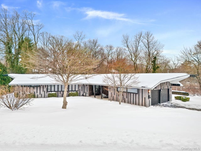 10 Lincoln Road, Scarsdale