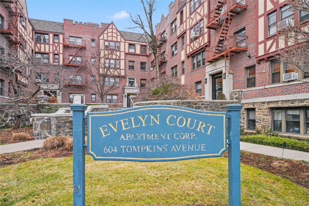 604 Tompkins Avenue # E7, Mamaroneck