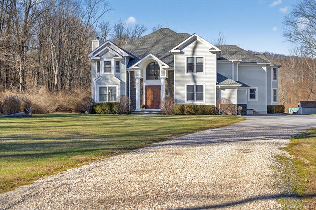 221 Smith Clove Road, Highland Mills